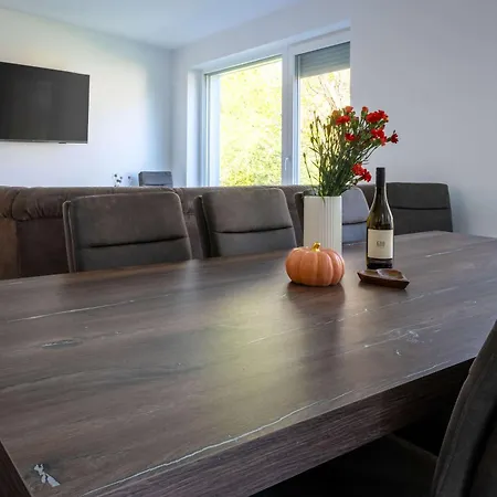 Jacobs Legacy - 4 Bedroom House, Free Parking, Near Center Casa vacanze *