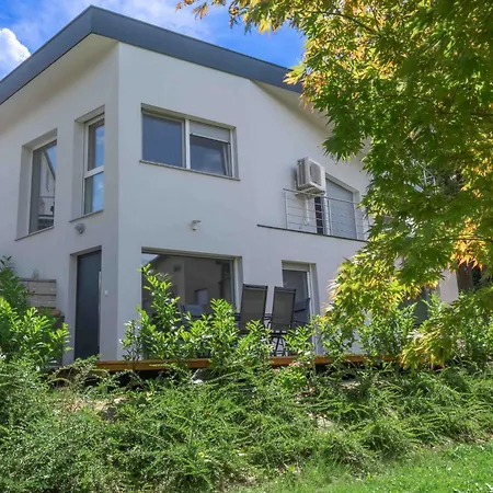 Jacobs Legacy - 4 Bedroom House, Free Parking, Near City Center * Ljubljana