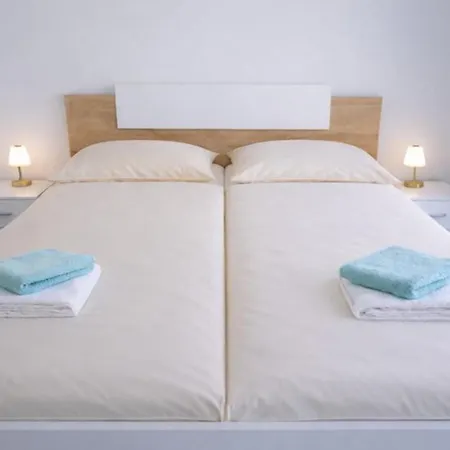 Tatil Evi Jacobs Legacy - 4 Bedroom House, Free Parking, Near Center *