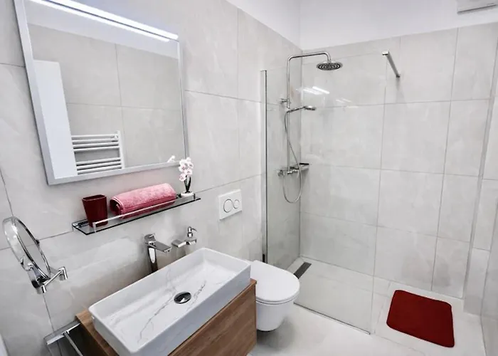 Jacobs Legacy - 4 Bedroom House, Free Parking, Near Center 別荘