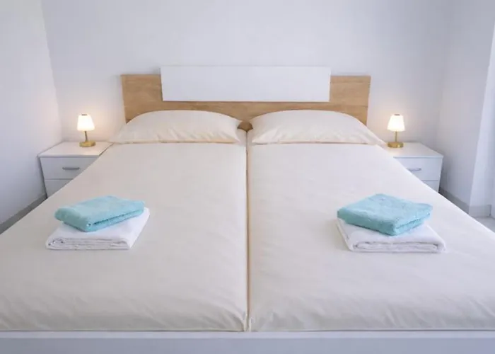 펜션 Jacobs Legacy - 4 Bedroom House, Free Parking, Near Center *