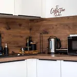 Jacobs Legacy - 4 Bedroom House, Free Parking, Near Center 度假居